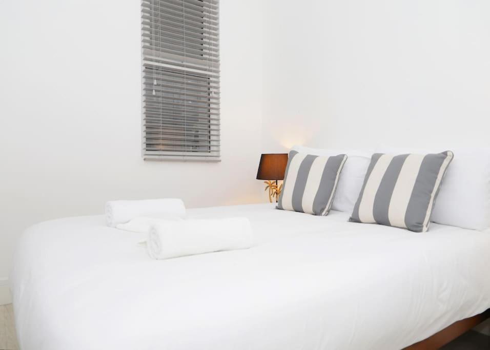 Apartament Stylish Flat With Garden, Close To